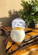Load image into Gallery viewer, Shea Butter Bath Bombs
